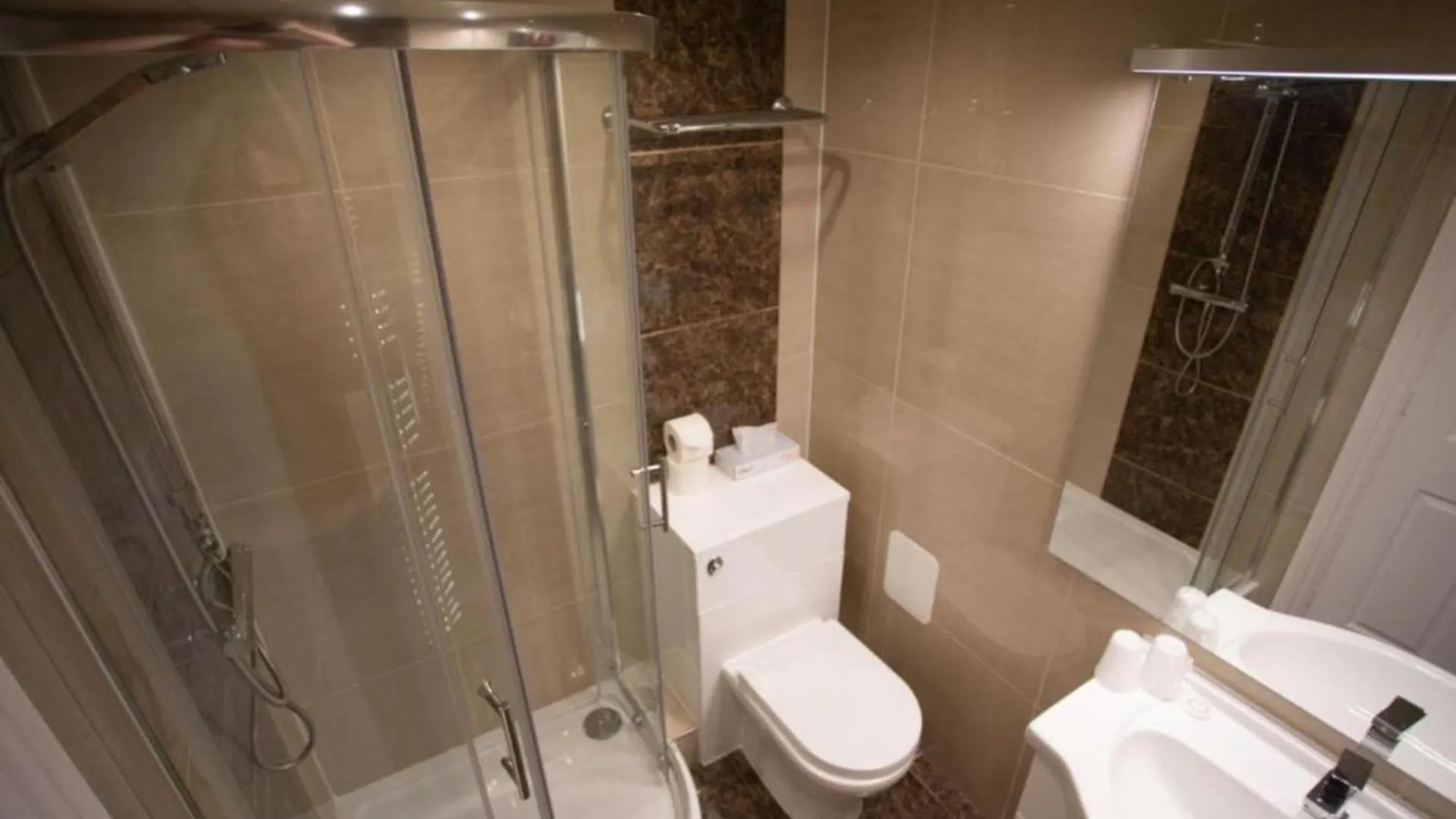 Tong Park Hotel  Tong (West Yorkshire)