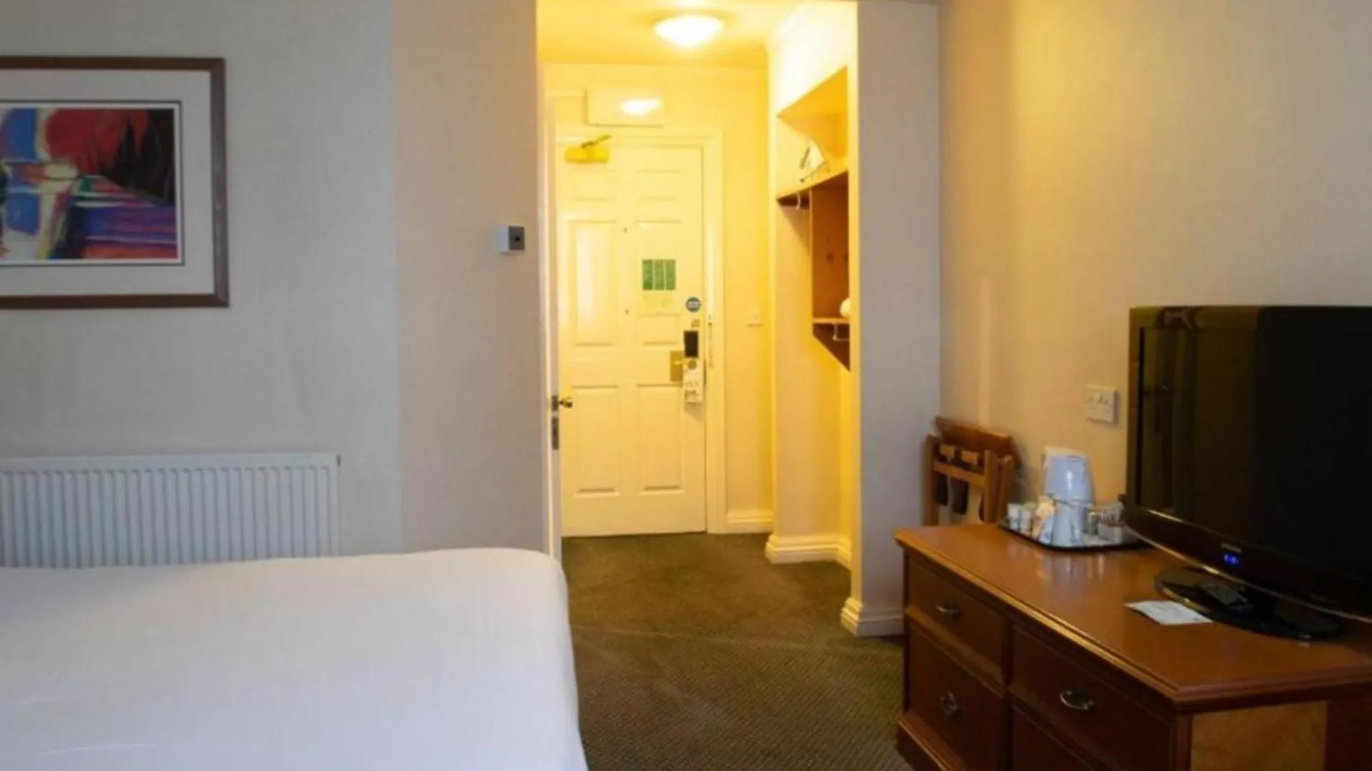 Tong Park Hotel