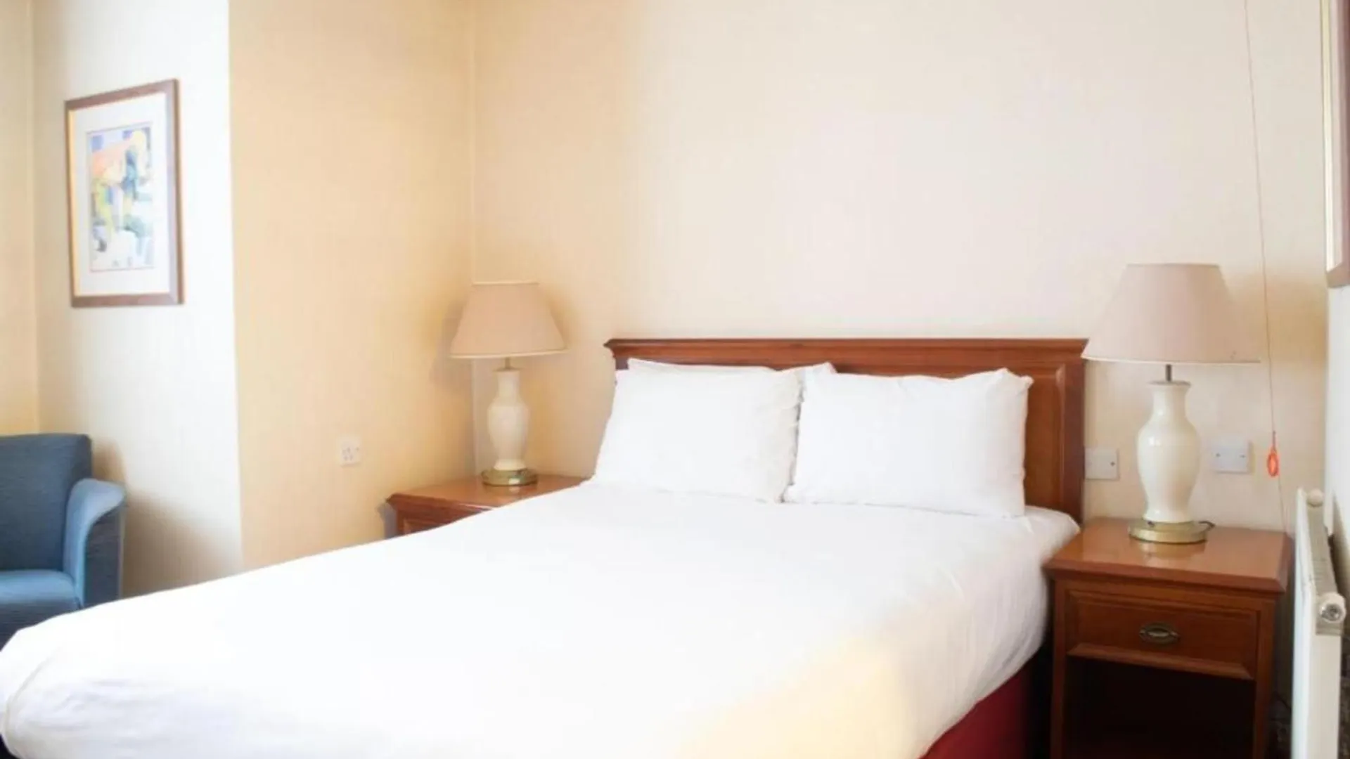 Tong Park Hotel